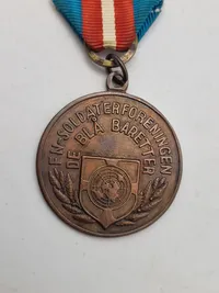 Originale frihedsmarch medaljer (bemærk båndet er i modstandsbevægelsens farver)