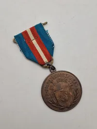 Originale frihedsmarch medaljer (bemærk båndet er i modstandsbevægelsens farver)