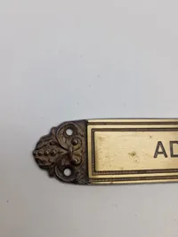 Messingskilt “Adgang Forbudt”