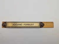 Messingskilt “Adgang Forbudt”
