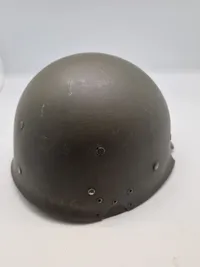 Original amerikansk M/1 inderhjelm fra ww2, med samtidig reparation