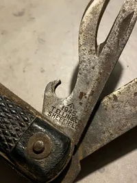 Original engelsk Broadarrow stemplet foldekniv fra 1945