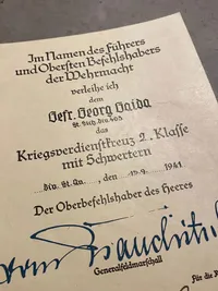 Originalt urkunde til kriegsverdienstkreuz mit schwertern 2.klasse - 2.verdenskrig