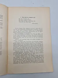 Original “Trods alt” nål og hæfte udstedt af officersforening ifbm ww2