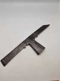 Antik økse krone stemplet