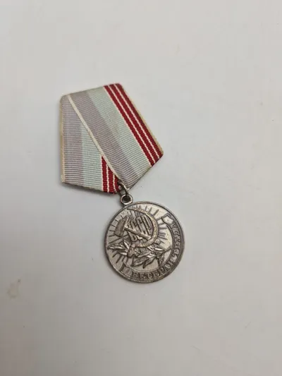 Original Russisk medalje - Cold war USSR Soviet union veteran of Labor medal Issued original strike Labour