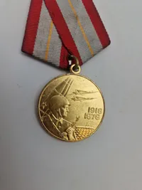 Original Russisk medalje -  60 years of the armed forces of the USSR