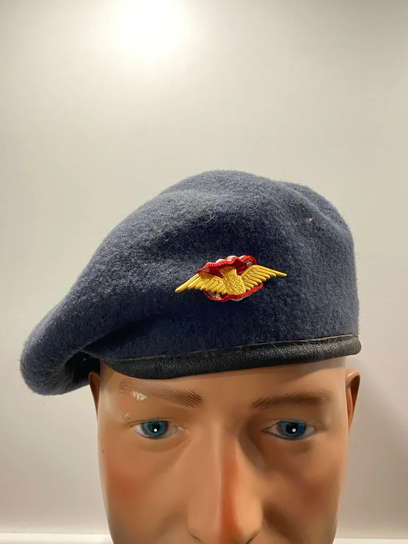 Original baret fra det danske flyvevåben