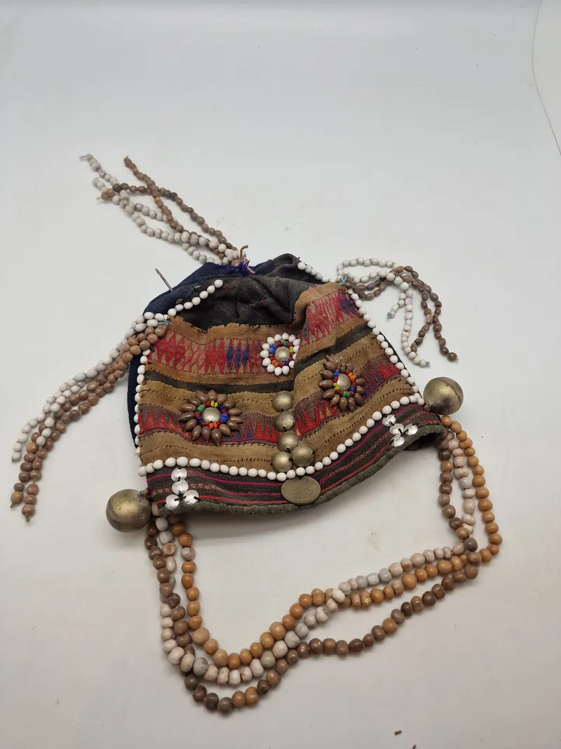 Original afrikansk stammehue - alder ukendt