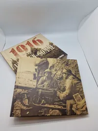 Stort ww1 værk med massere af udtrækspapirer mm.