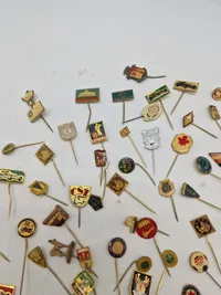 Stor samling pins