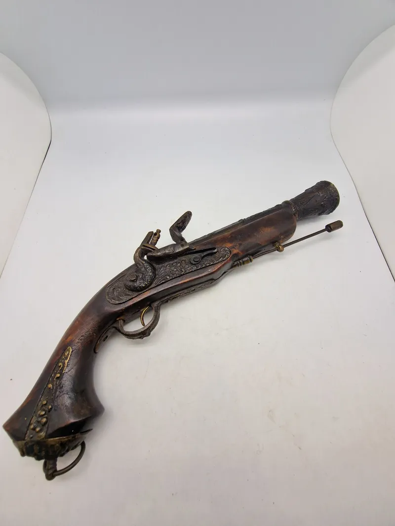 Replica forlade pistol (kan ej skyde) bronze løb