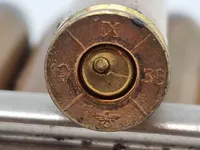 Originale 9 mm Scharfe (Mauser pistolen) også mp34. Sjælden æske med 16 stk + ladeskinner. Godt stemplet. Alle deaktiveret