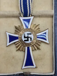 Originalt Mutterkreuz i æske (1.kl)