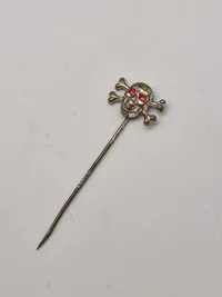 Original Totenkopf nål med foto og beskrivelse/historie