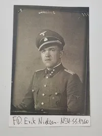 Original Totenkopf nål med foto og beskrivelse/historie