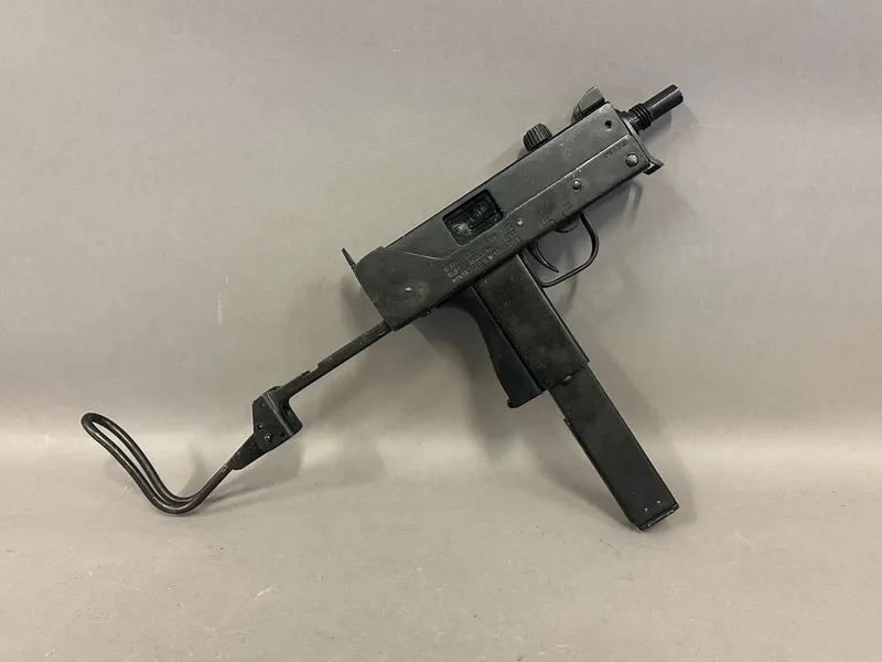 Uzi model Denix, kan tage ladegrab mm.
