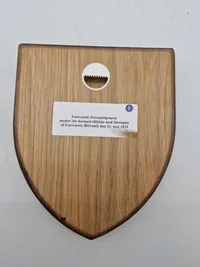 Originalt militært våbenskjold