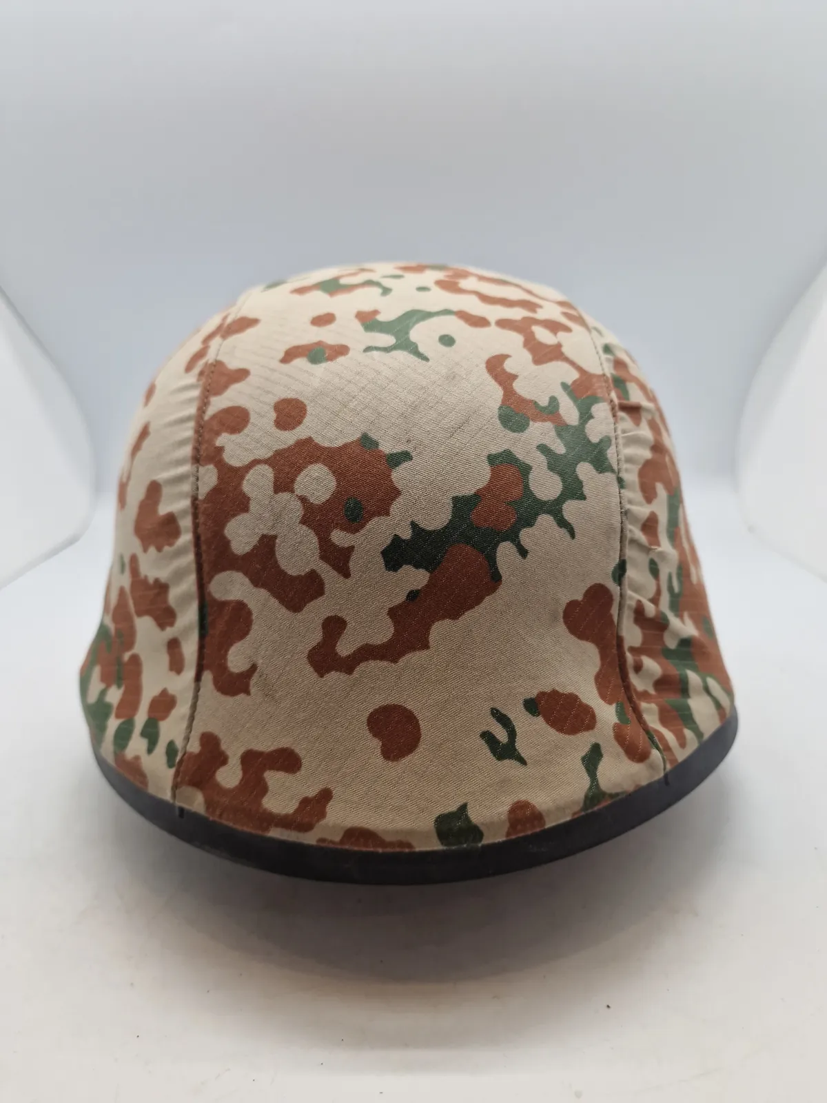 Original Gallet hjelm med ørken camouflage cover