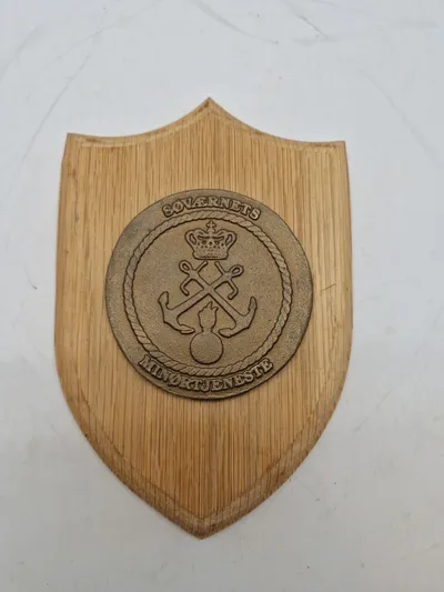 Originalt militært våbenskjold