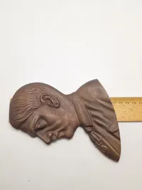 Adolf Hitler Relief - Efterkrigs