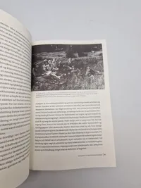 Militaria bog