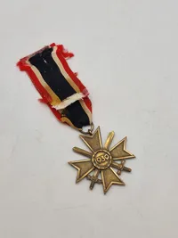 Originalt Kriegsverdienstkreuz 2.kl am band