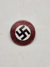 Original NSDAP party pin -Hersteller RZM M1/102 (Frank & Reif)