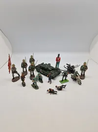 Diverse militære figurer mm.