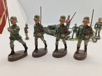 Diverse militære figurer mm.