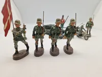 Diverse militære figurer mm.