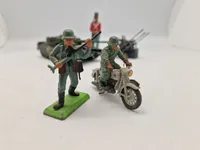 Diverse militære figurer mm.