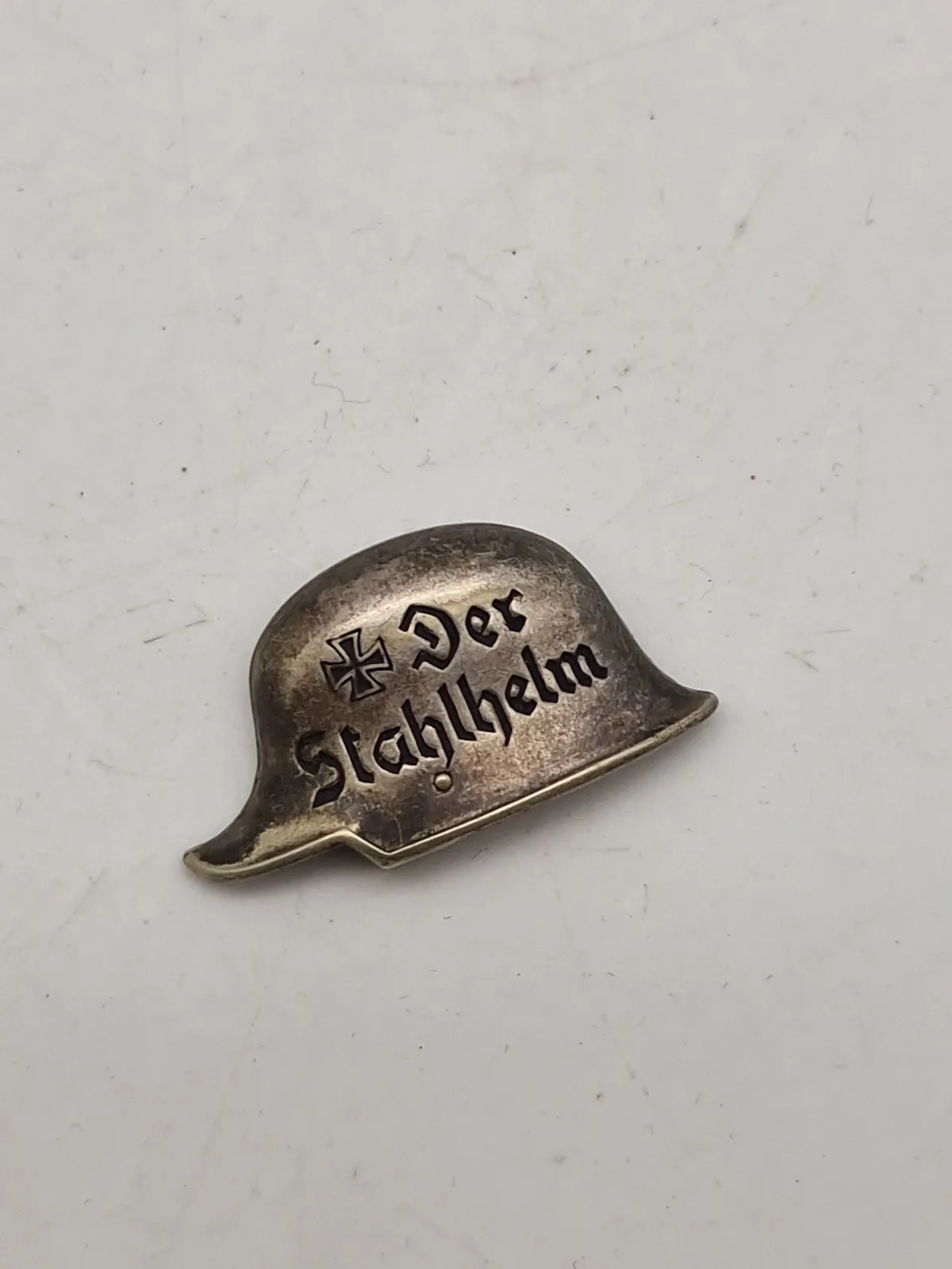 Originalt “Der Stahlhelm” mærke