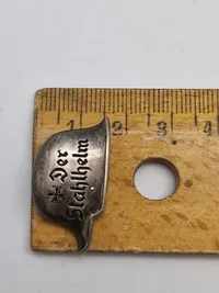 Originalt “Der Stahlhelm” mærke