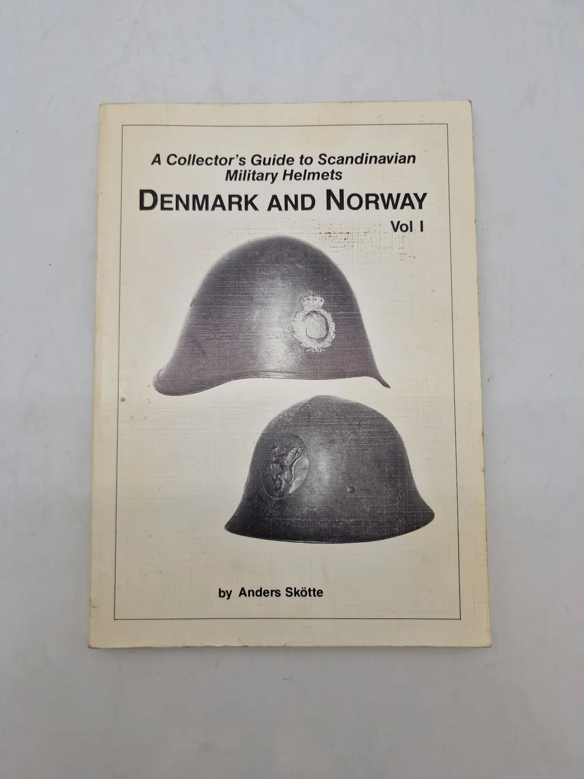 Opslagsværk over norske og danske hjelme