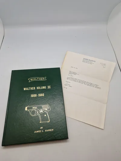 Walther Volume III 1908 - 1980 med hilsen fra forfattern
