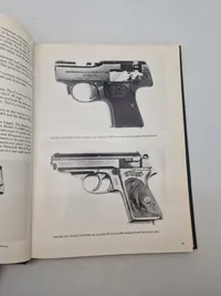 Walther Volume III 1908 - 1980 med hilsen fra forfattern