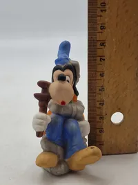 Ældre Walt Disney figur af porcelæn