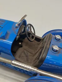 Modelbil