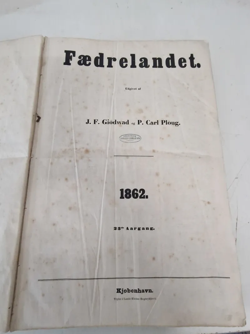 Stort sæt indbundende aviser “Fædrelandet” 1862