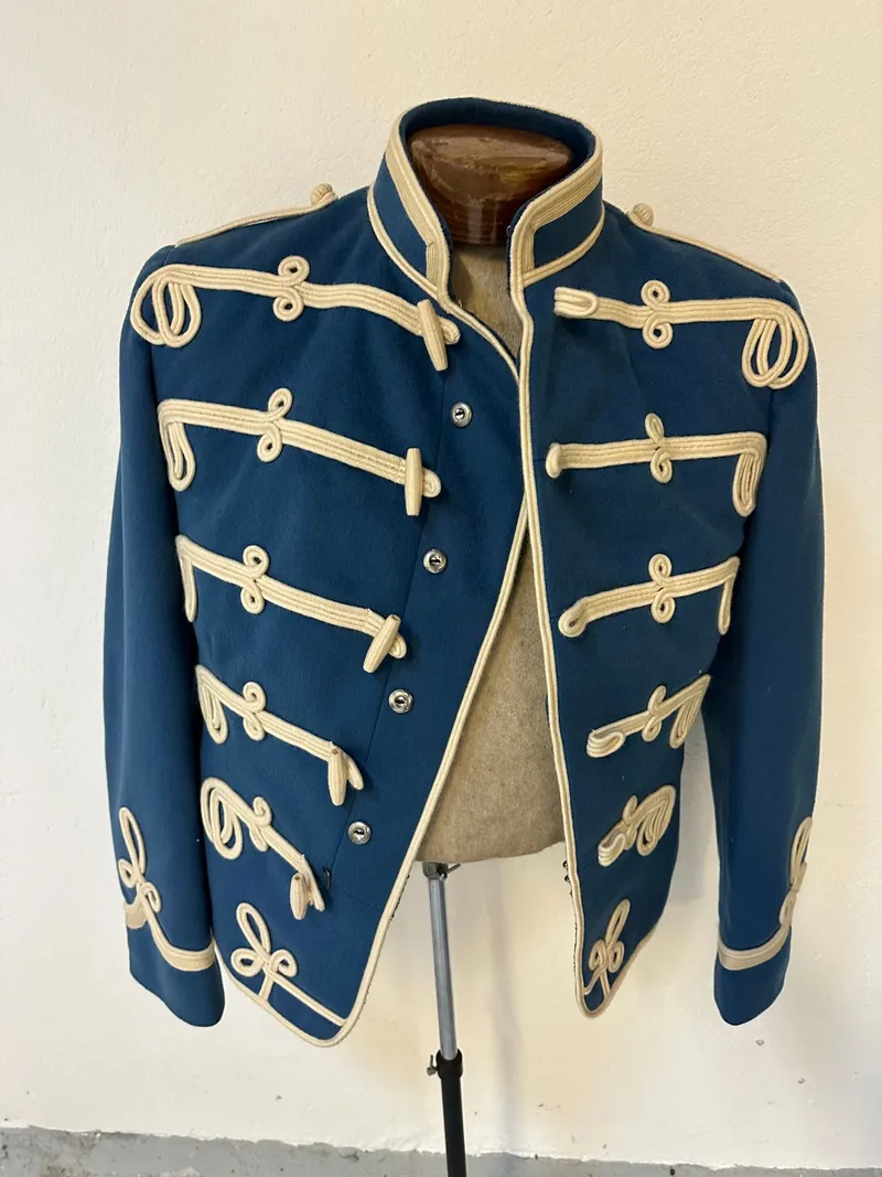 Original velholdt Gardehusar menig jakke, dateret 1937