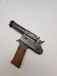 Original Cash Pistol, 22 ga., made by Accles & Shelvoke Co (cattle killer) boltpistol til aflivning af mellemstore dyr. Bolt mangler