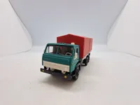 Modelbil med æske