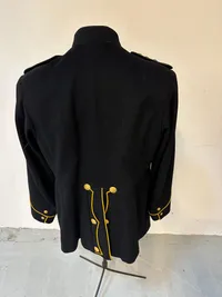 Original Jakke fra højerestående Brandofficer 19 tallets første halvdel