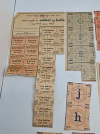 Samling originale danske rationeringsmærker