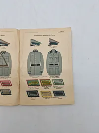 Originalt ww2 hæfte med tyske uniformer