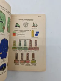 Originalt ww2 hæfte med tyske uniformer