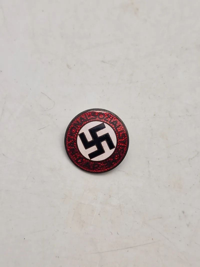 Originalt NSDAP Membership badge M1 / 120 Wilhelm Deumer