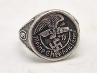 Totenkopf og fingerring - Efterkrigs