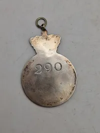 To originale skilte fra samme politibetjent, det ene er fra speciel uddannelse i USA før ww2